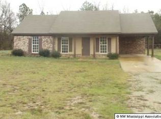 142 Burton Rd, Senatobia, MS 38668
