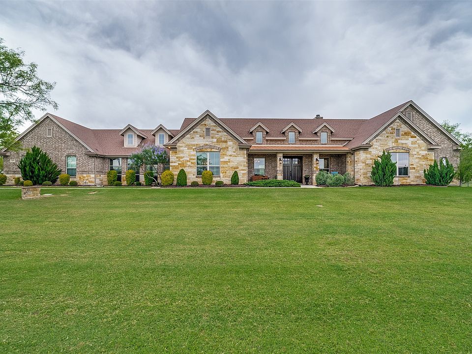 1st image of 117 Maravilla Dr