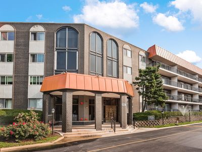 4940 Foster St APT 306, Skokie, IL, 60077