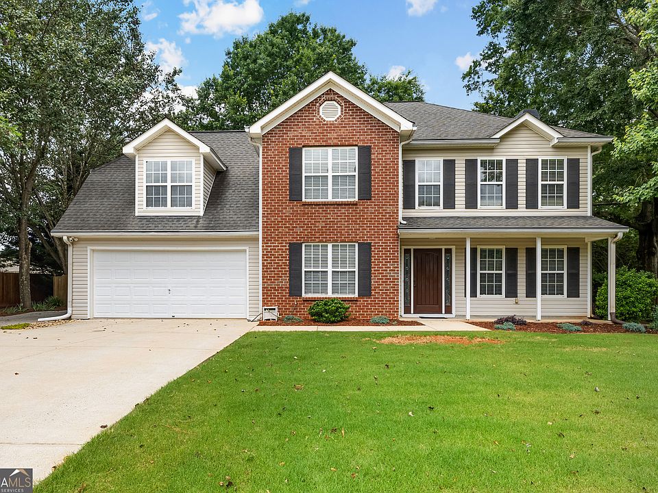 1st image of 61 Thorne Berry Dr