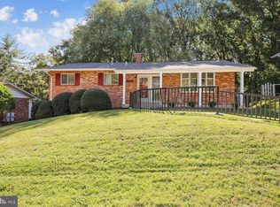 11721 Stonington Pl, Silver Spring, MD 20902