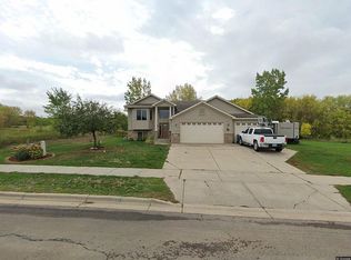 1306 Iris Ln NE, Saint Joseph, MN 56374