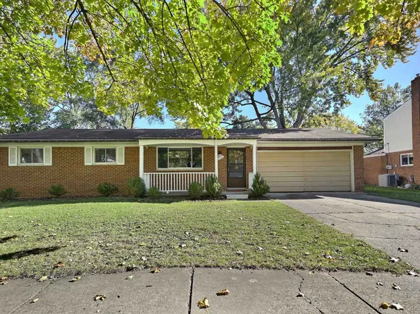 36734 Theodore St, Clinton Township, MI 48035