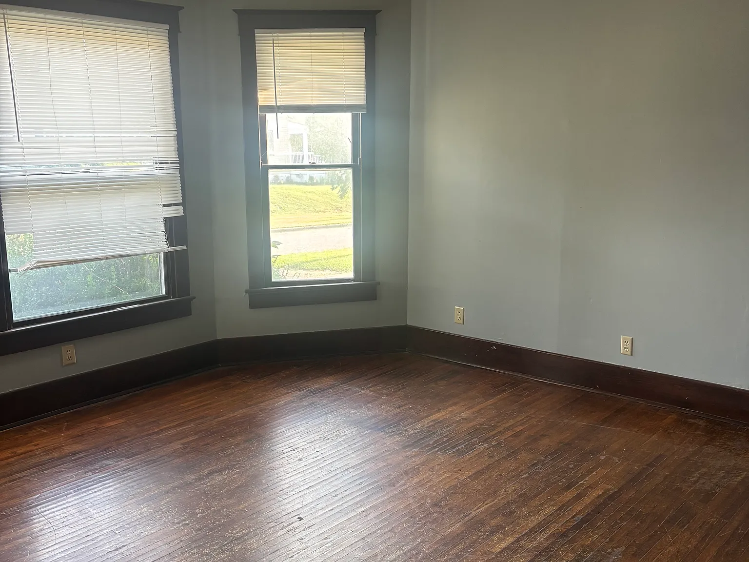 4 bed, 1460 sqft, $1,525 — Photo 2