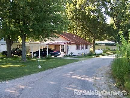 Front view of house and yard