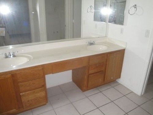 3rd image of 8742 W Wedgewood Dr