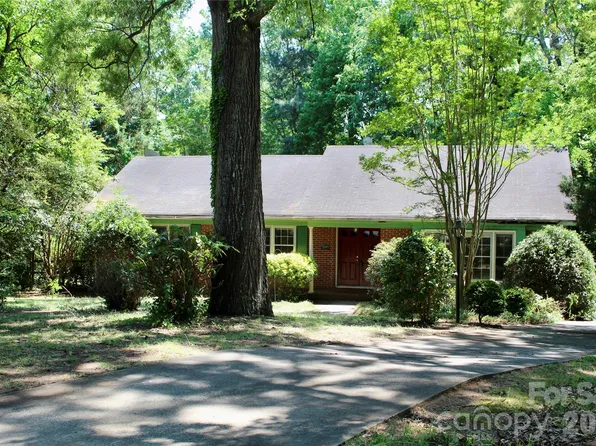 5700 Ganymede Pl, Charlotte, NC 28227