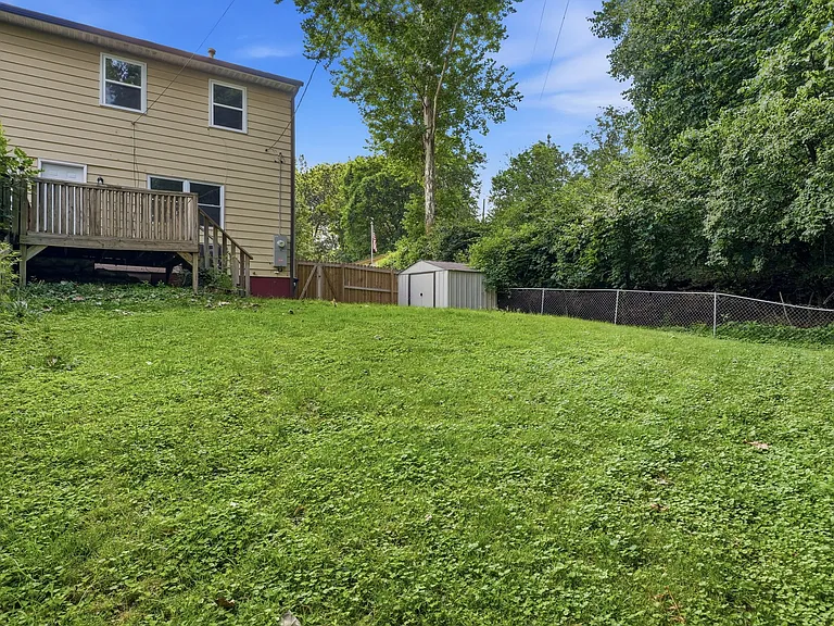 2216 Jackson Dr — Photo 36