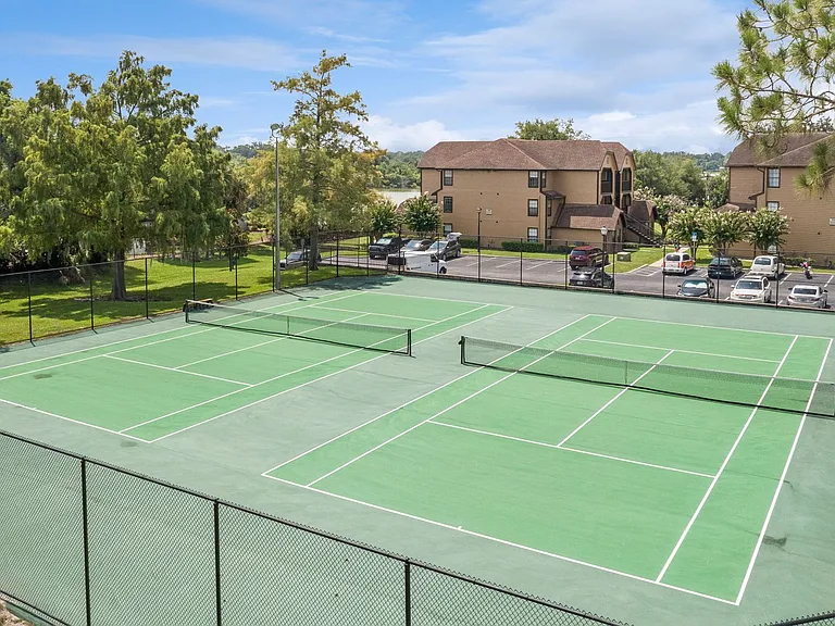 380 Lakepointe Dr #201 — Photo 26
