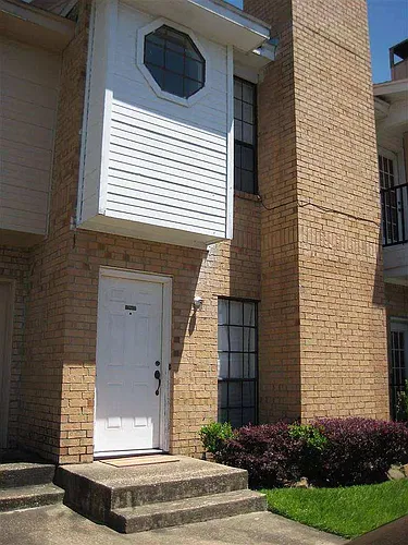 1620 Wellington Pl #502 Photo 1