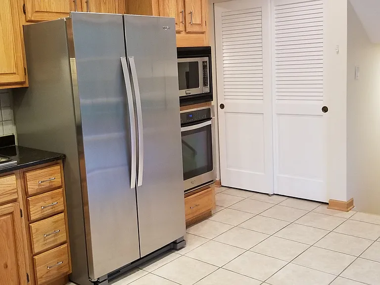 3402 Winnetka Rd — Photo 7