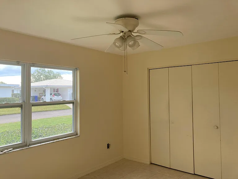 Guest bedroom