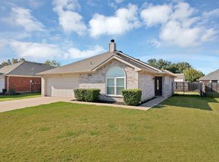 308 S Chestnut St, Forney, TX 75126