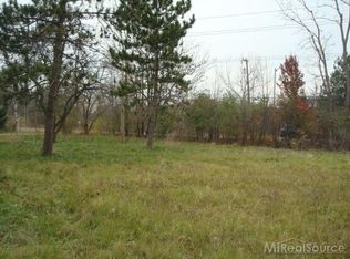 335 Lowery Rd, Troy, MI 48084