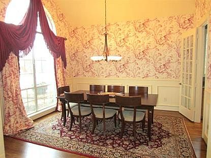 3rd image of 2117 Clearspring Dr S