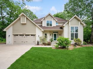 3772 Ridgewood Dr, Eagan, MN 55123
