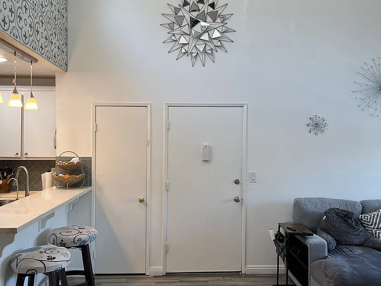 25035 Peachland Ave #276 — Photo 5