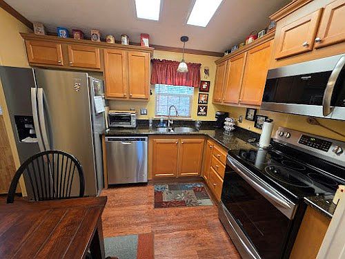 5th image of 338 Country Woods Dr