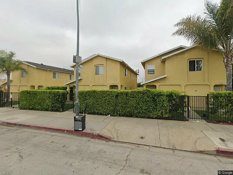 11403 S San Pedro St #1