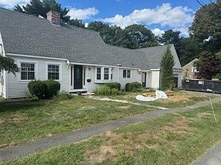 1st image of 18 Lakeview Dr