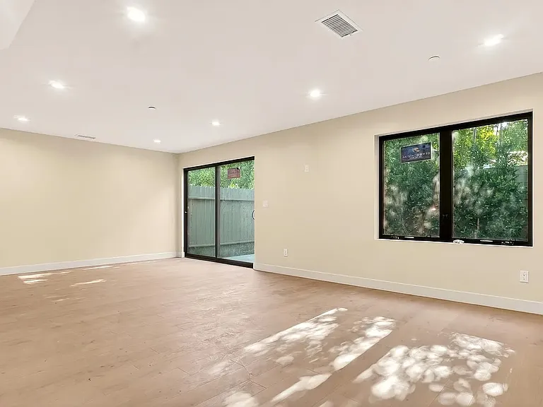 4817 Genesta Ave #1/2 — Photo 16