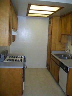 4th image of 1441 N Edison Blvd APT G