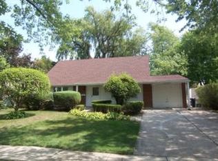 2095 Shepard Rd, Hoffman Estates, IL 60169