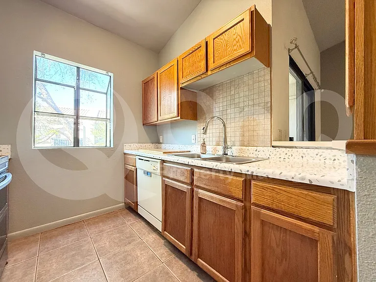 747 S Extension Rd #208 — Photo 3