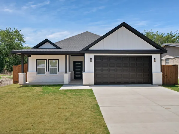 1700 S Hughes Ave, Fort Worth, TX 76105