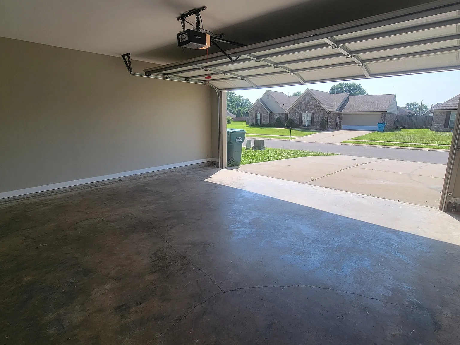 Coming Soon! 3-Bed, 2-Bathroom Brick Home — Photo 3