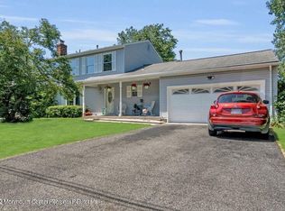 833 Lawrence Ave, Toms River, NJ