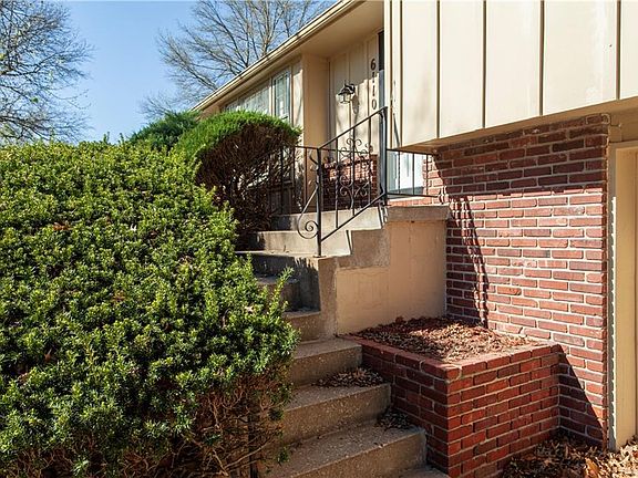 4th image of 6110 Sterling Ave