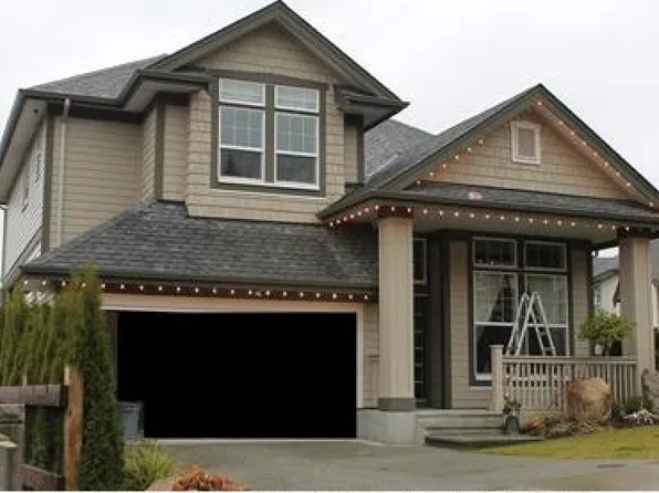 1342 Fifeshire St, Coquitlam, BC V3E 0C8