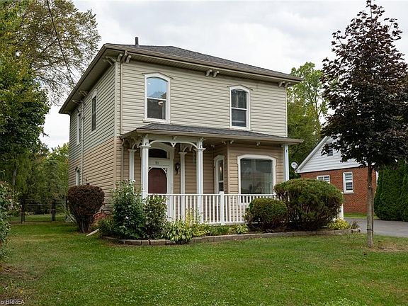 3rd image of 21 McCall St