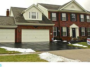 7690 High Wind Dr, Powell, OH
