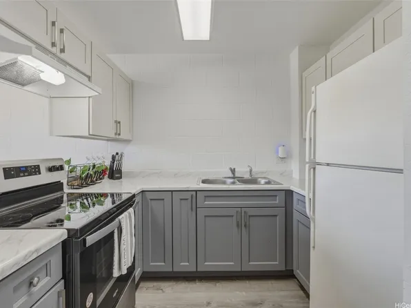 1105 Acacia Rd APT 308, Pearl City, HI 96782