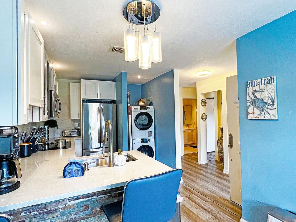 Stratford At Hunters Run Condominiums - Boynton Beach, FL | Zillow