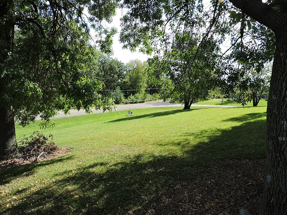 1st image of 2232 Eunice Dr