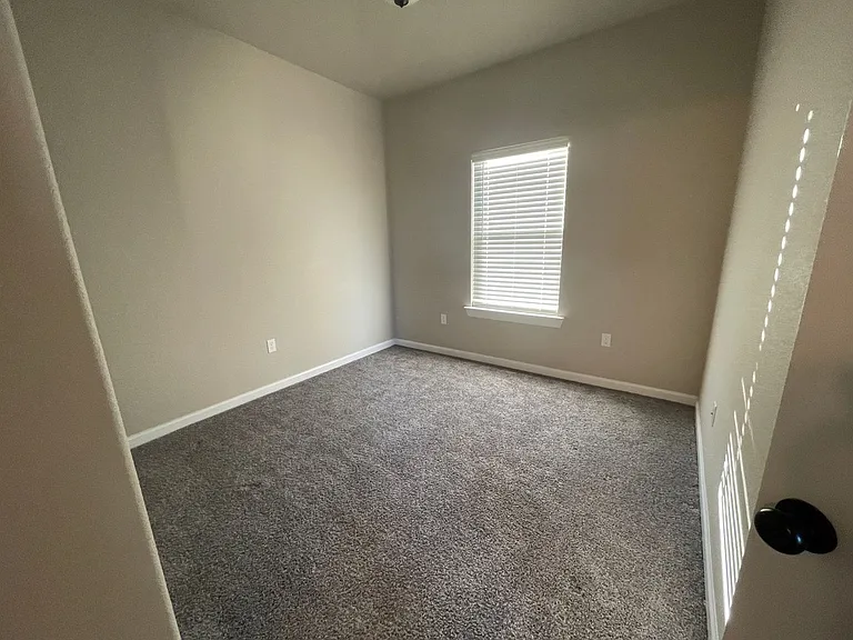 6528 Hoop St — Photo 4