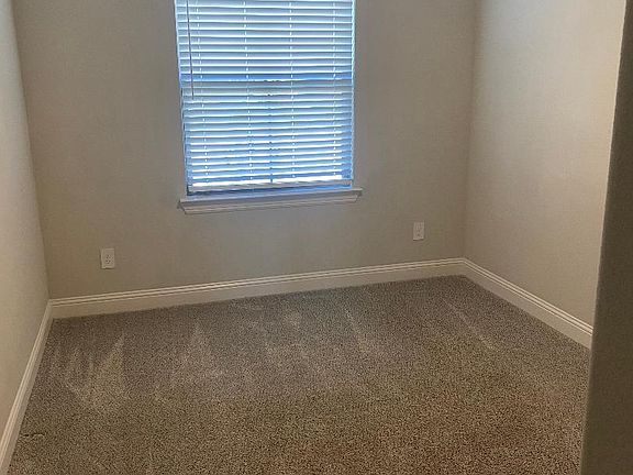 4th image of 120 Gardenia Dr