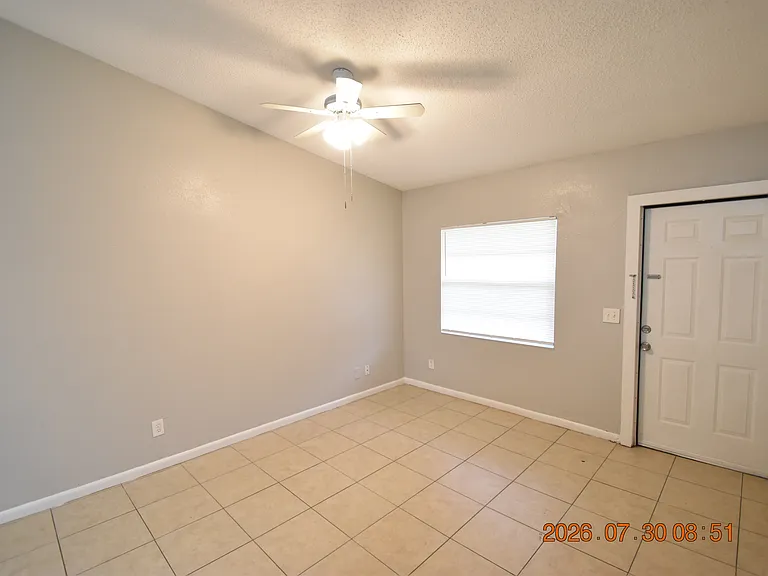 12203 N 9th St — Photo 5
