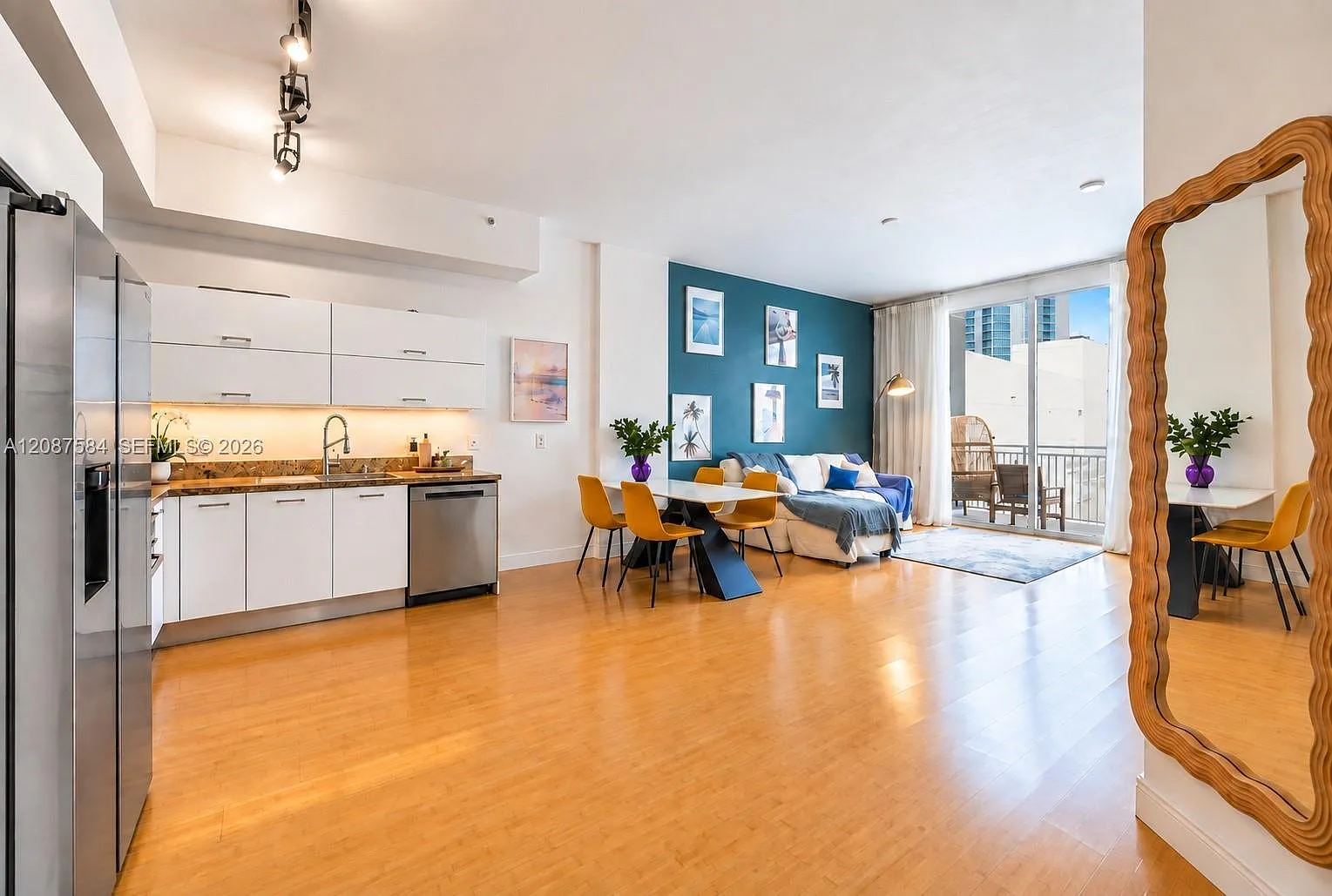 Uptown Lofts Condo — Photo 3