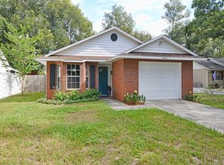 25825 Pinehurst St, Mount Plymouth, FL 32776