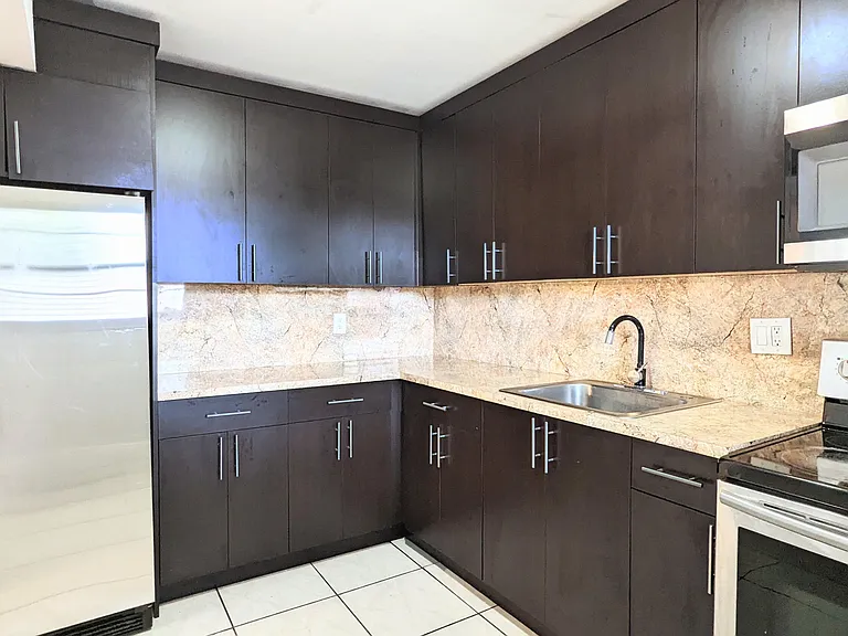 3253 Foxcroft Rd #210 — Photo 11
