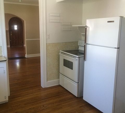 5th image of 1412 S Jamestown Ave