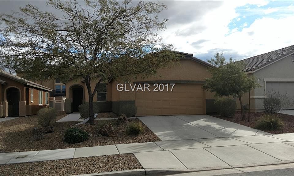 1st image of 992 Aspen Cliff Dr