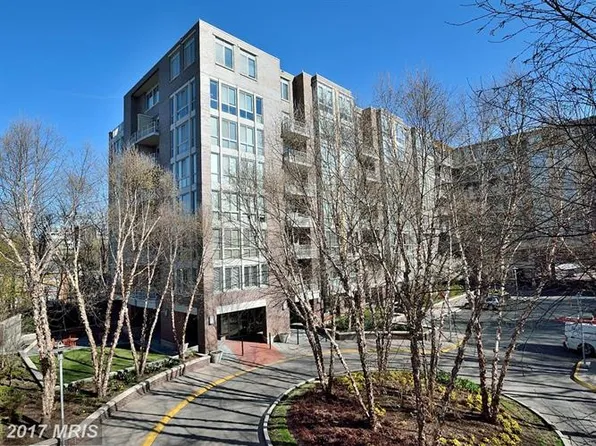 513 W Broad St APT 710, Falls Church, VA 22046