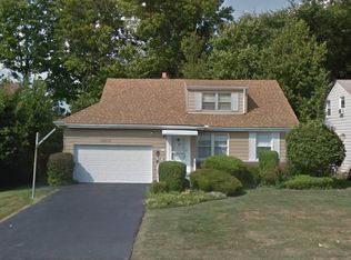 24115 Woodway Rd, Beachwood, OH 44122