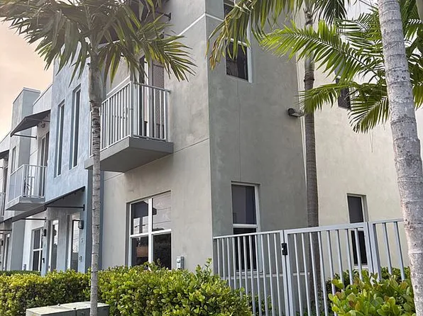 405 NE 35th Ct #5, Oakland Park, FL 33334