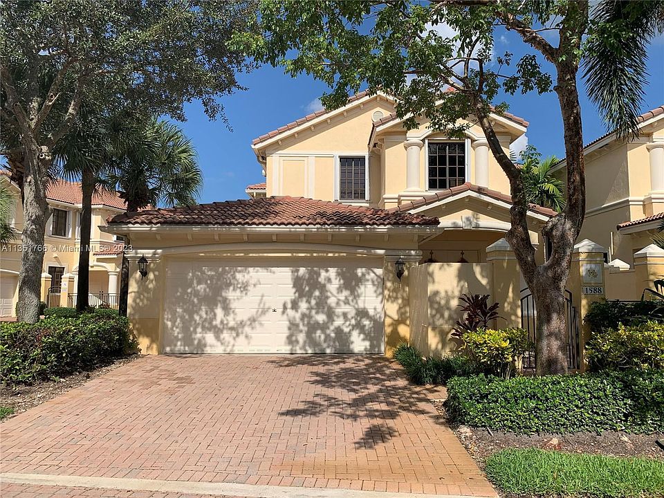 1st image of 1588 Passion Vine Cir #27-3